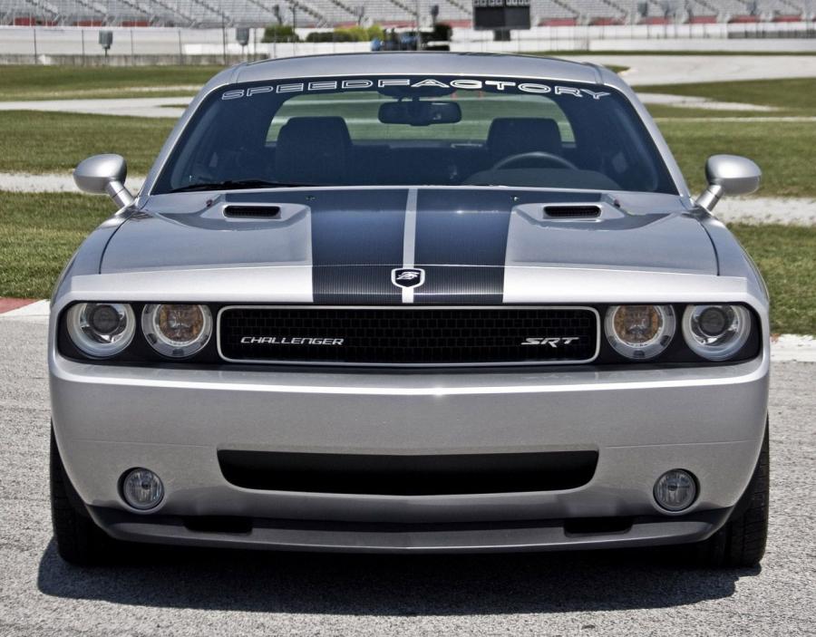  Dodge Challenger SF600R by SpeedFactory 2010 года  (фото 2 из 2)